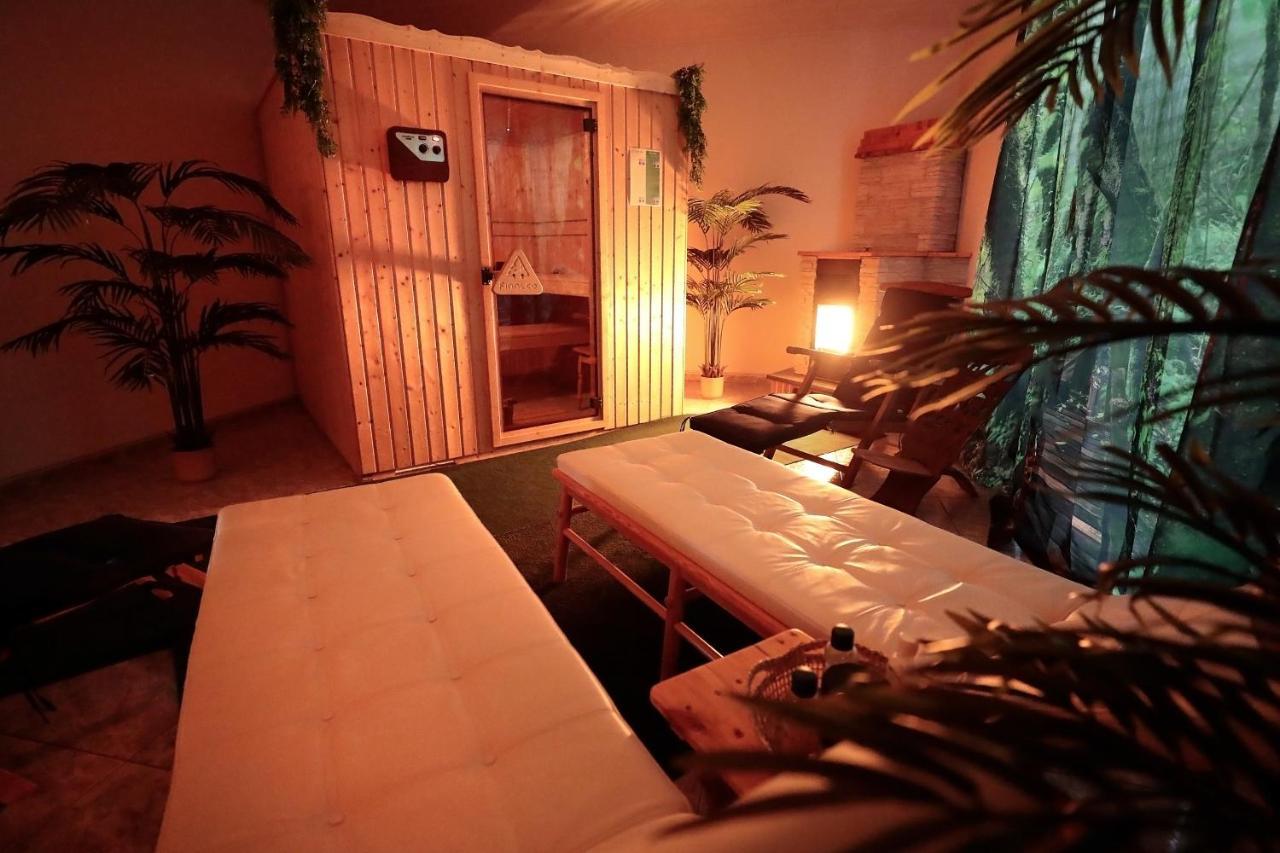 Goldhouse - Sauna, Whirlpool, Switch, Darts & Mehr アンダーナッハ エクステリア 写真