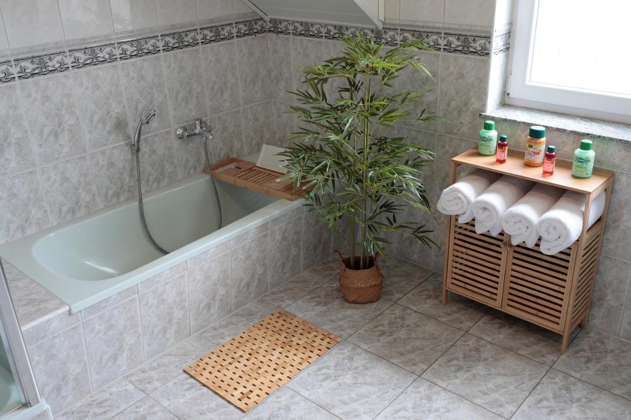 Goldhouse - Sauna, Whirlpool, Switch, Darts & Mehr アンダーナッハ エクステリア 写真